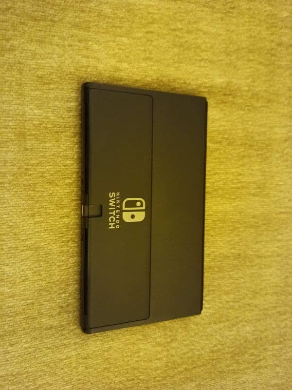 Nintendo Switch OLED 12