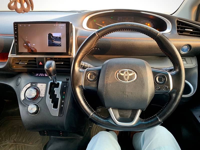 Toyota Sienta 2016/18 7