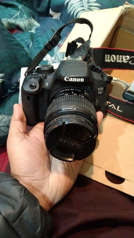 CANON EOS 700D 2