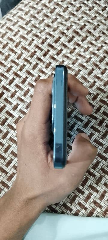 Infinix Hot 40i zero scratch (8+8) 256 2