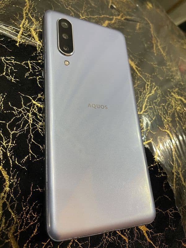 sharp Aquos zero 5G basic 8