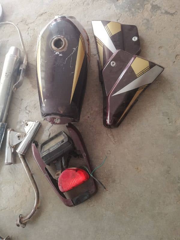 honda cd 70 feul tank seat and other parts double 4