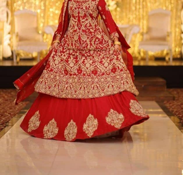 Bridal lehnga / Barat dress / Wedding wear / Bridal lehnga for sale 1