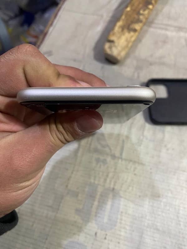 Iphone 11 pta aproved 3