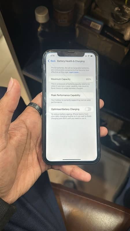 IPHONE XR NON PTA 4