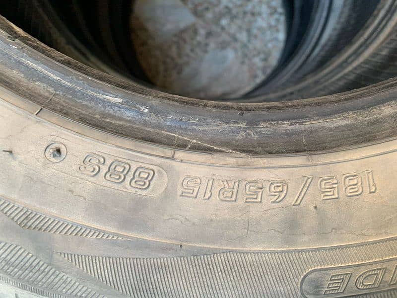 Dunlop tyre 185/65/15 2