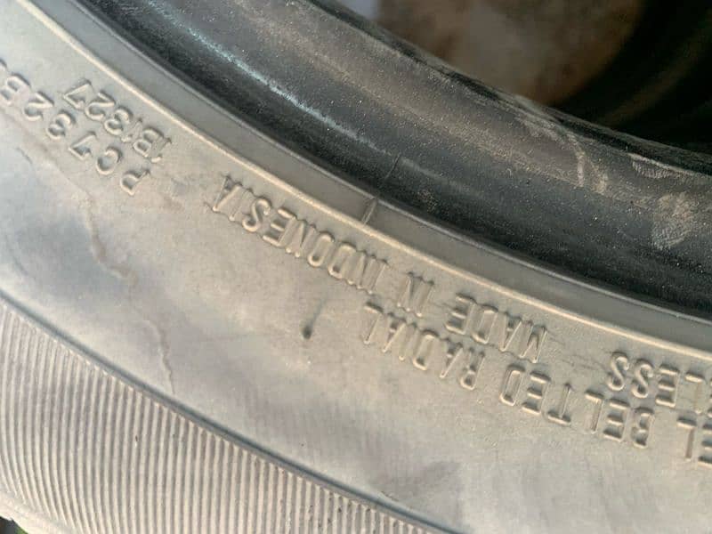 Dunlop tyre 185/65/15 3