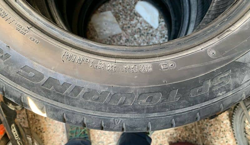 Dunlop tyre 185/65/15 5