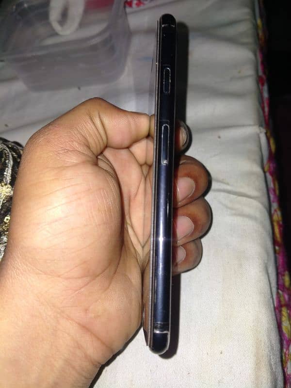 I phone se 2020 64 gb pta proved 2