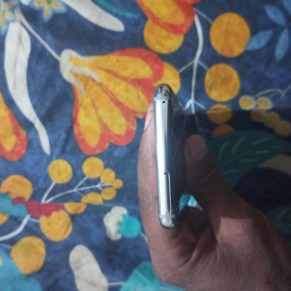 Samsung S8 For Sale 3