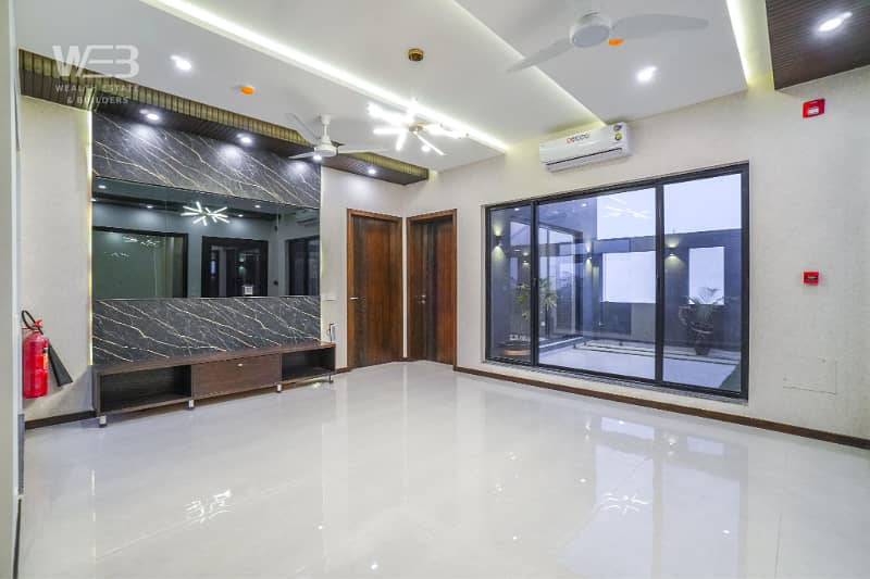 Modern And Luxury Designed 1 Kanal House in DHA Phase 7 For Sale 27