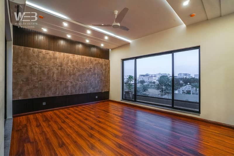 Modern And Luxury Designed 1 Kanal House in DHA Phase 7 For Sale 28