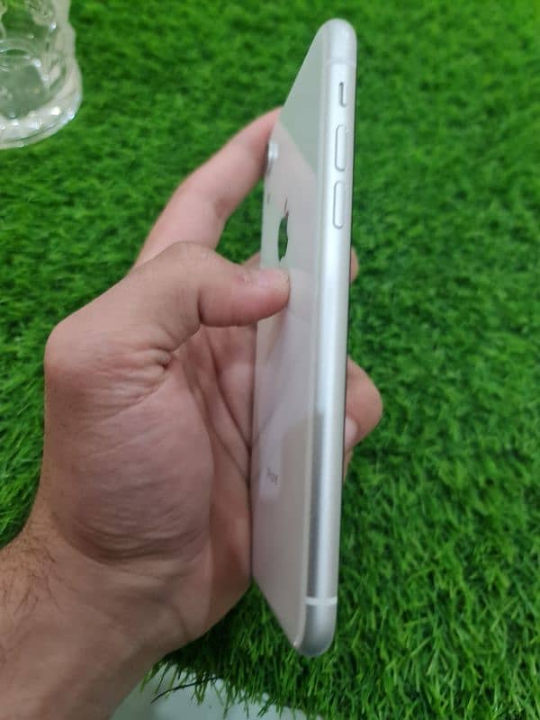 iphone Xr in cheap price 2