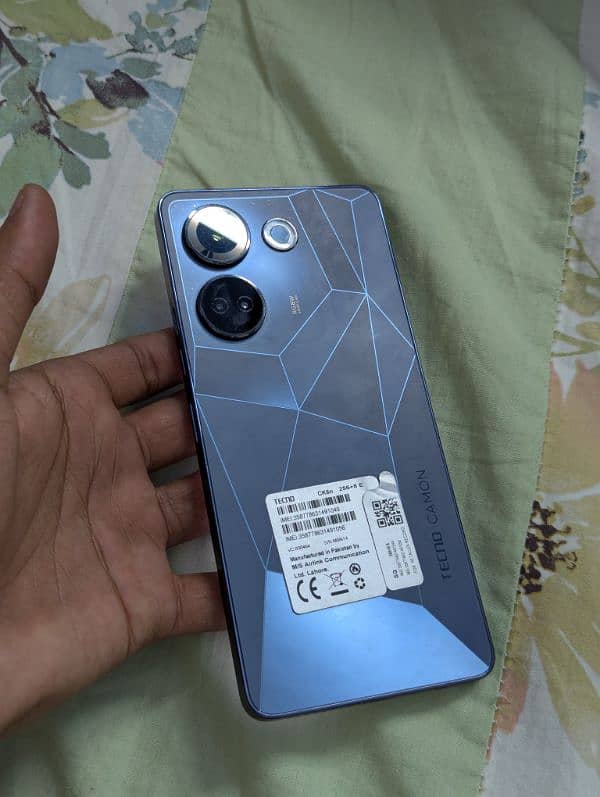 Techno Camon 20  8+8 Gb 1