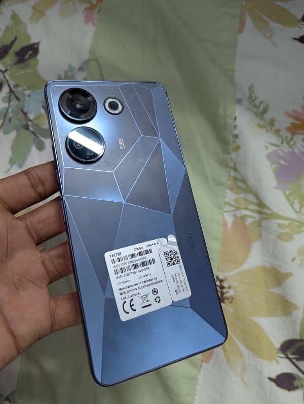 Techno Camon 20  8+8 Gb 3