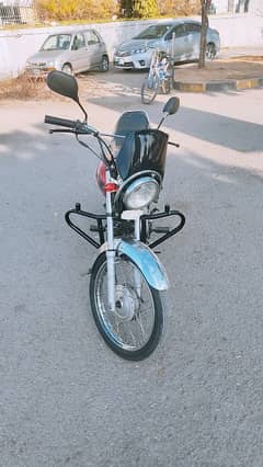 Honda CD 100 Islamabad Number just like new ( exchange possible)