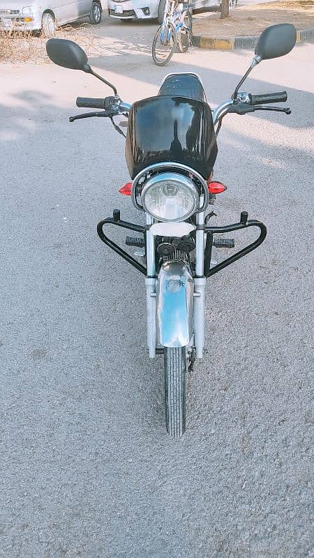 Honda CD 100 Islamabad Number just like new ( exchange possible) 3