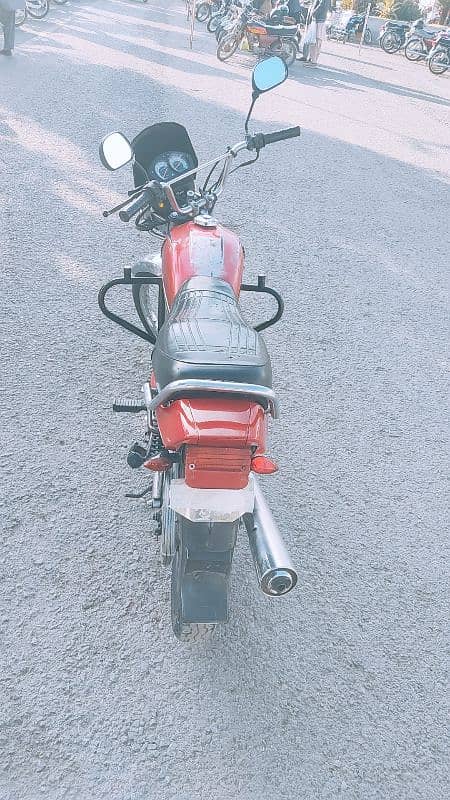 Honda CD 100 Islamabad Number just like new ( exchange possible) 5