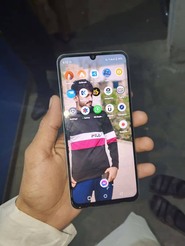 realme Note 50 4/64 with box and charger 7