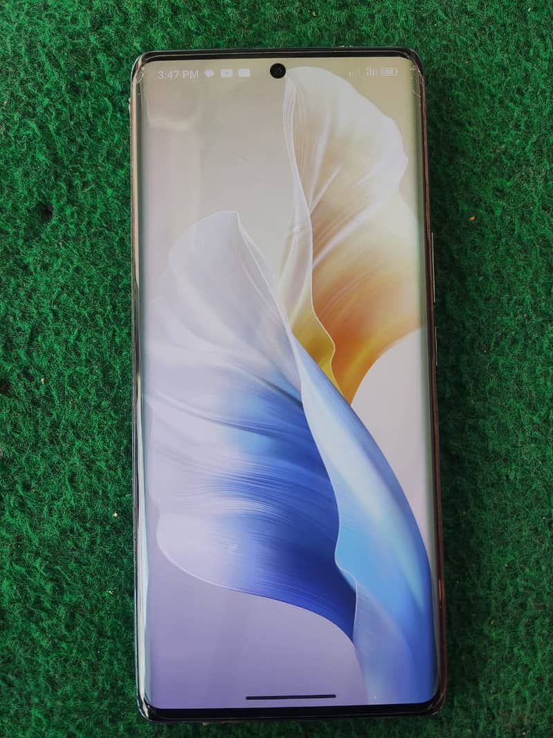 Sparx Edge 20 Pro 16+256 GB 0