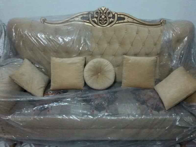 Elegant New sofa set for sale 2