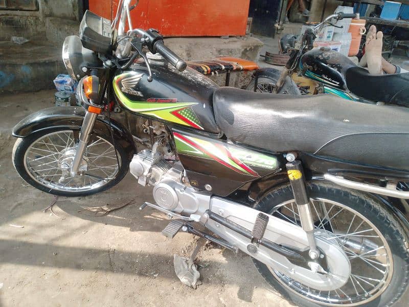 iam selling my Honda 2019 good condition 1