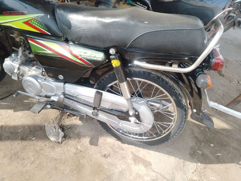 iam selling my Honda 2019 good condition 8