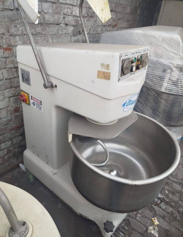 60 kg capacity dough spiral mixer machine imported Germany 3 phase v 3