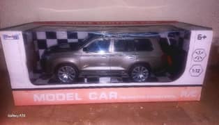 lexus 5 seater 1:12 car