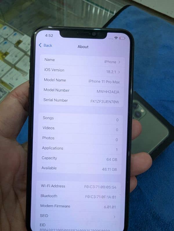 Iphone 11 Pro Max 64 GB Available 7