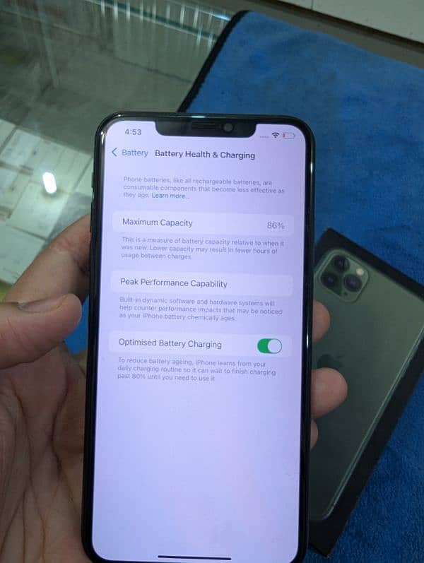 Iphone 11 Pro Max 64 GB Available 9