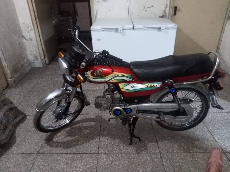 Honda cd70 motorcycle 2023/2024/2025/ car 1