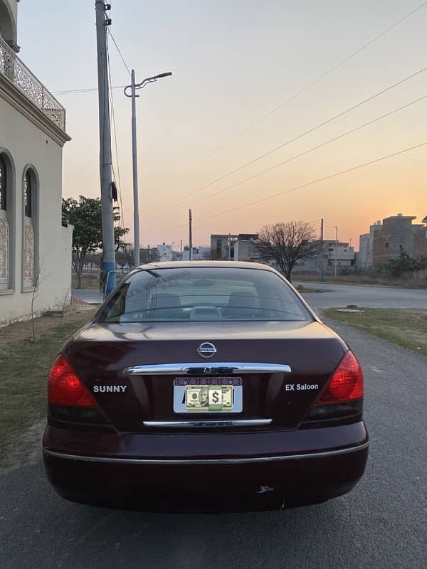 Nissan Sunny 2005 3