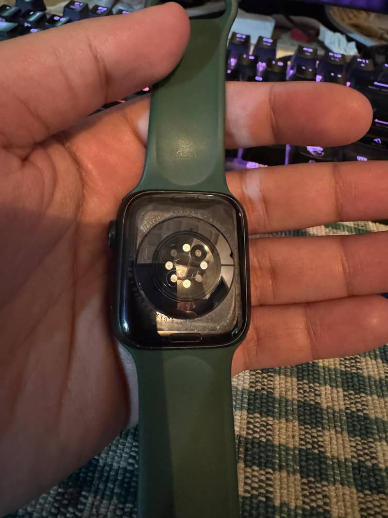 Apple Watch Series 7 45MM With Original Boxes and Green Band 3