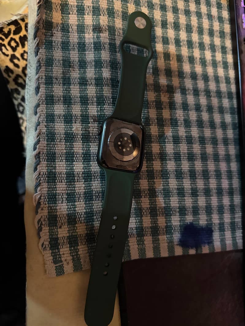 Apple Watch Series 7 45MM With Original Boxes and Green Band 4