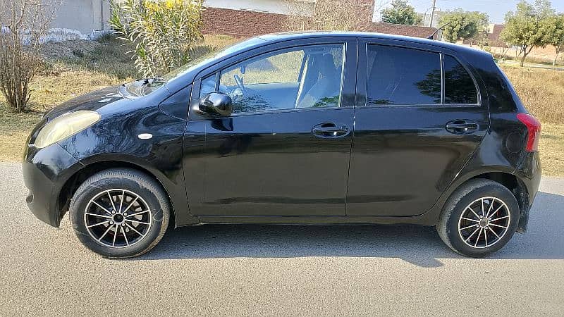 Toyota Vitz 2010 6