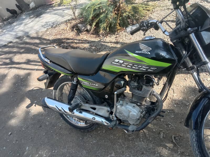 Honda CG 125 Deluxe 2014 0