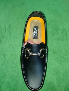 Pure leather shoes Available with premium quality and stuff