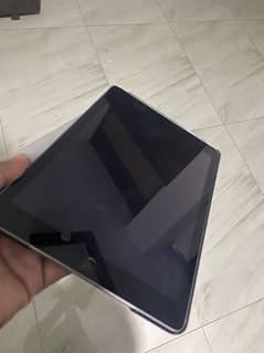 iPad 5th Genration 32 gb for sale