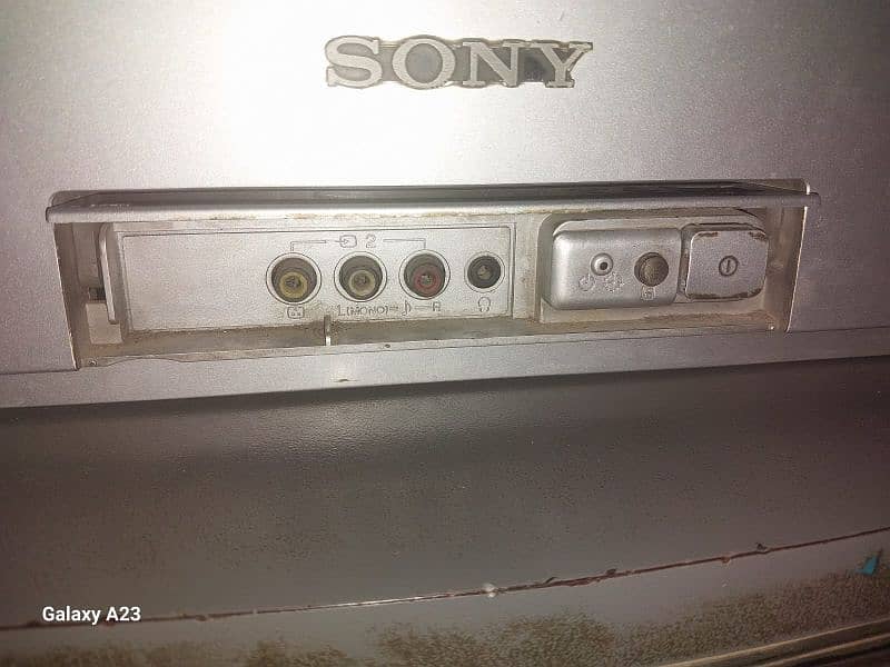 Sony mega size 21 inch 11