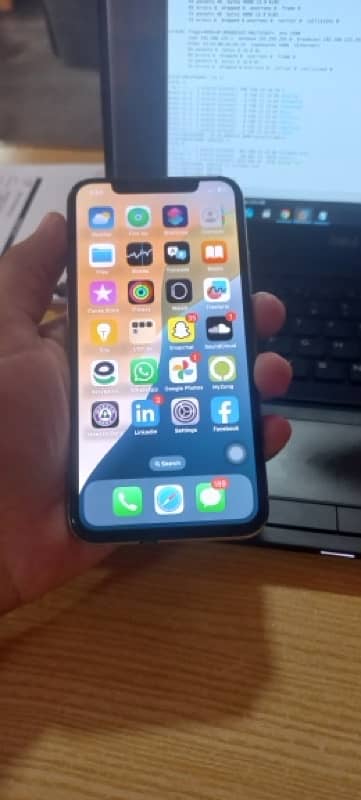 Urgent selling iPhone  XS pta approved. 3