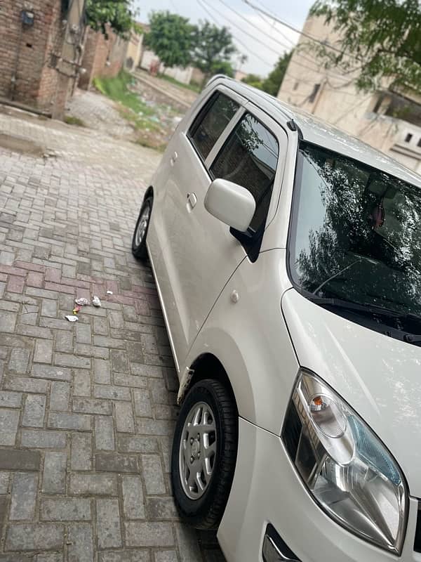 Suzuki Wagon R 2018 1