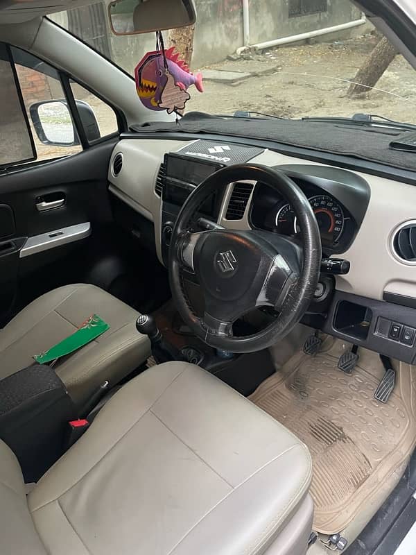 Suzuki Wagon R 2018 4