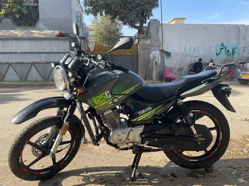 Yamaha YBR 125G for sale in Mate Green Color 6