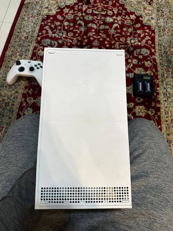 Xbox Series S - 512 GB - With Battery Pack 10