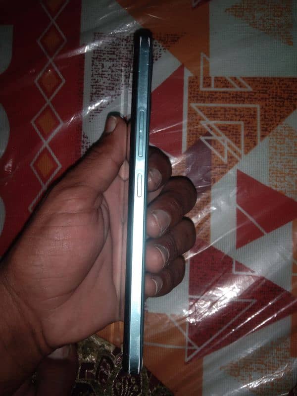 Itel A60s 4,+4 128Gb 7