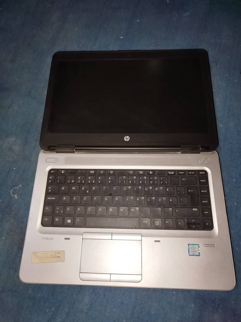 Hp core i5 6th generation 8gb ram 256 m2 card 14