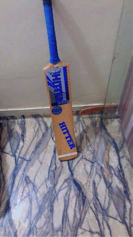 2 days used bat for tape ball cricket  argent sale 0