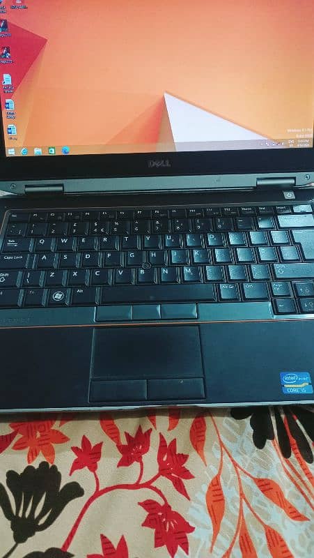 Dell latitude E6320 core i5 2gb generation 2