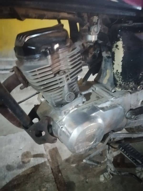 honda 125 model 2013 cell number 03322768005 6